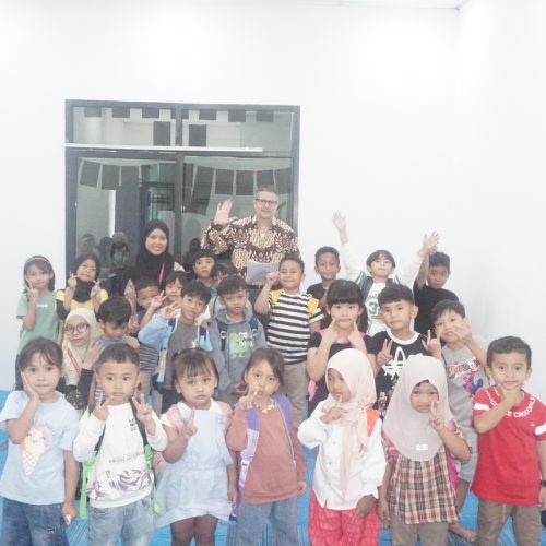 Kursus Bahasa Inggris Cibinong: Serunya International Day